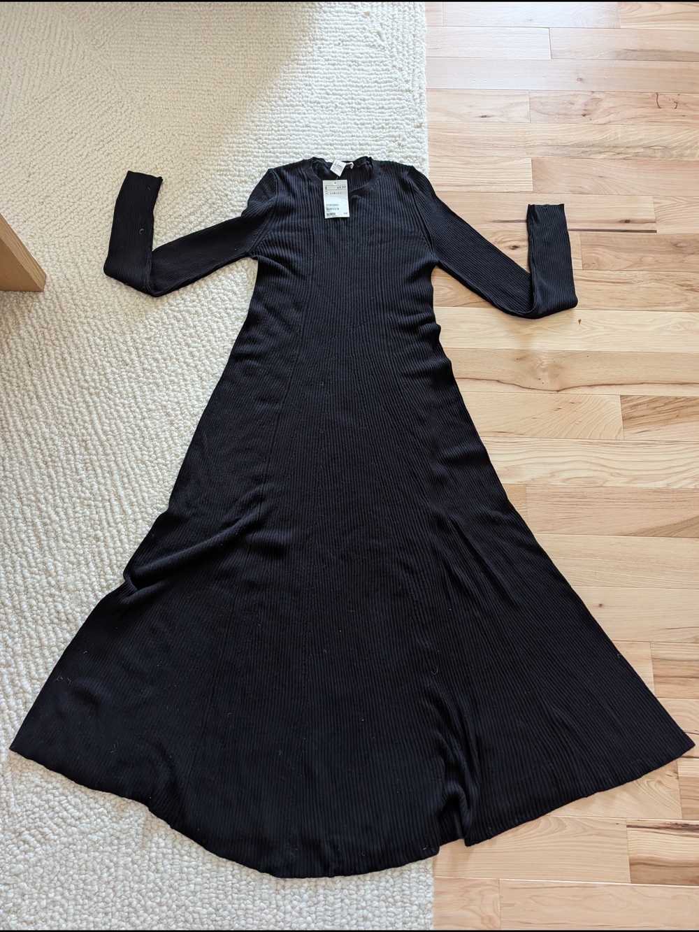 H&M Black Ribbed Long-Sleeve Maxi Dress
